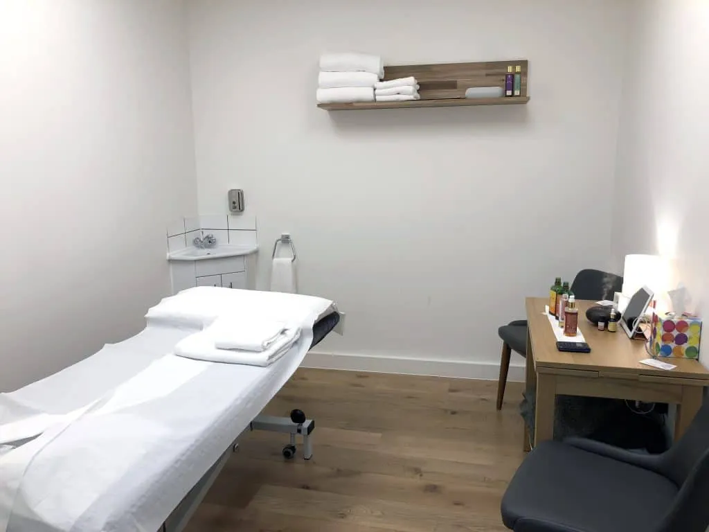 Treatment room at Light Centre Monument